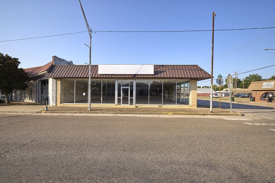 423 W Main St, Durant, OK à louer - Photo de l’immeuble – Image 3 sur 7