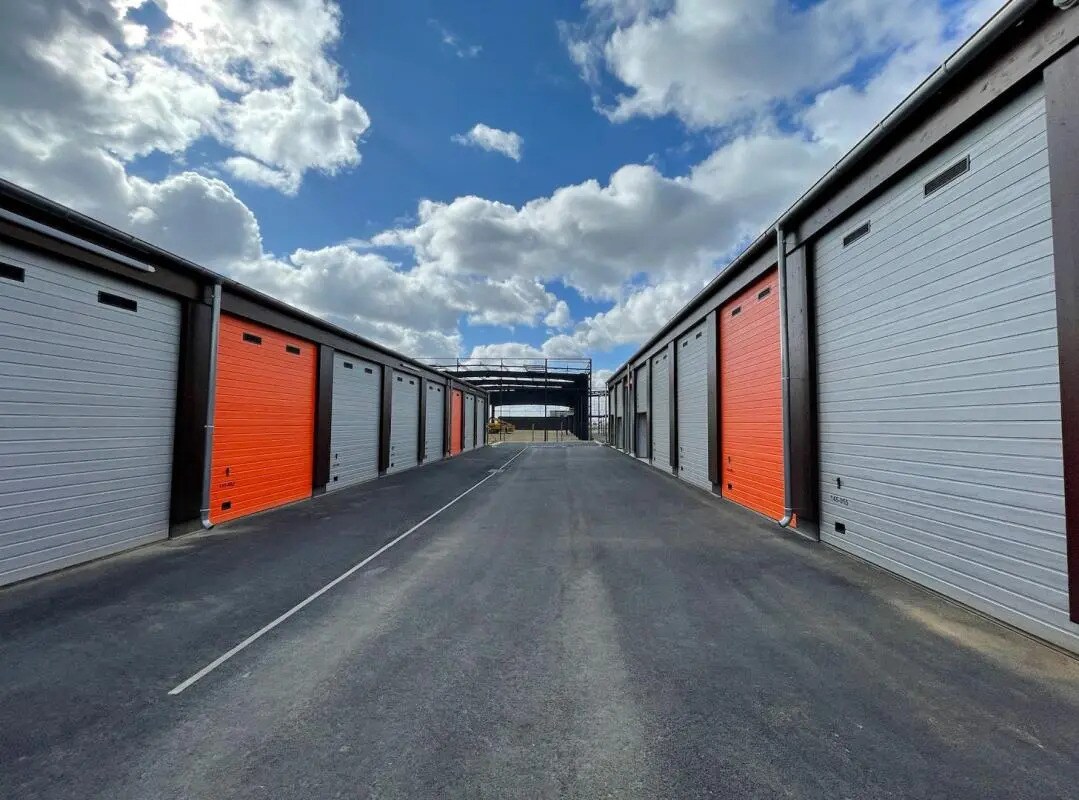 Industriel/Logistique dans Louvres à louer Photo de l’immeuble– Image 1 sur 4