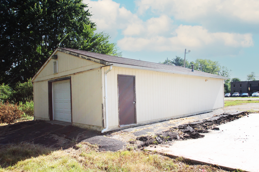 2970 Barber Rd, Norton, OH à vendre - Photo de l’immeuble – Image 2 sur 7