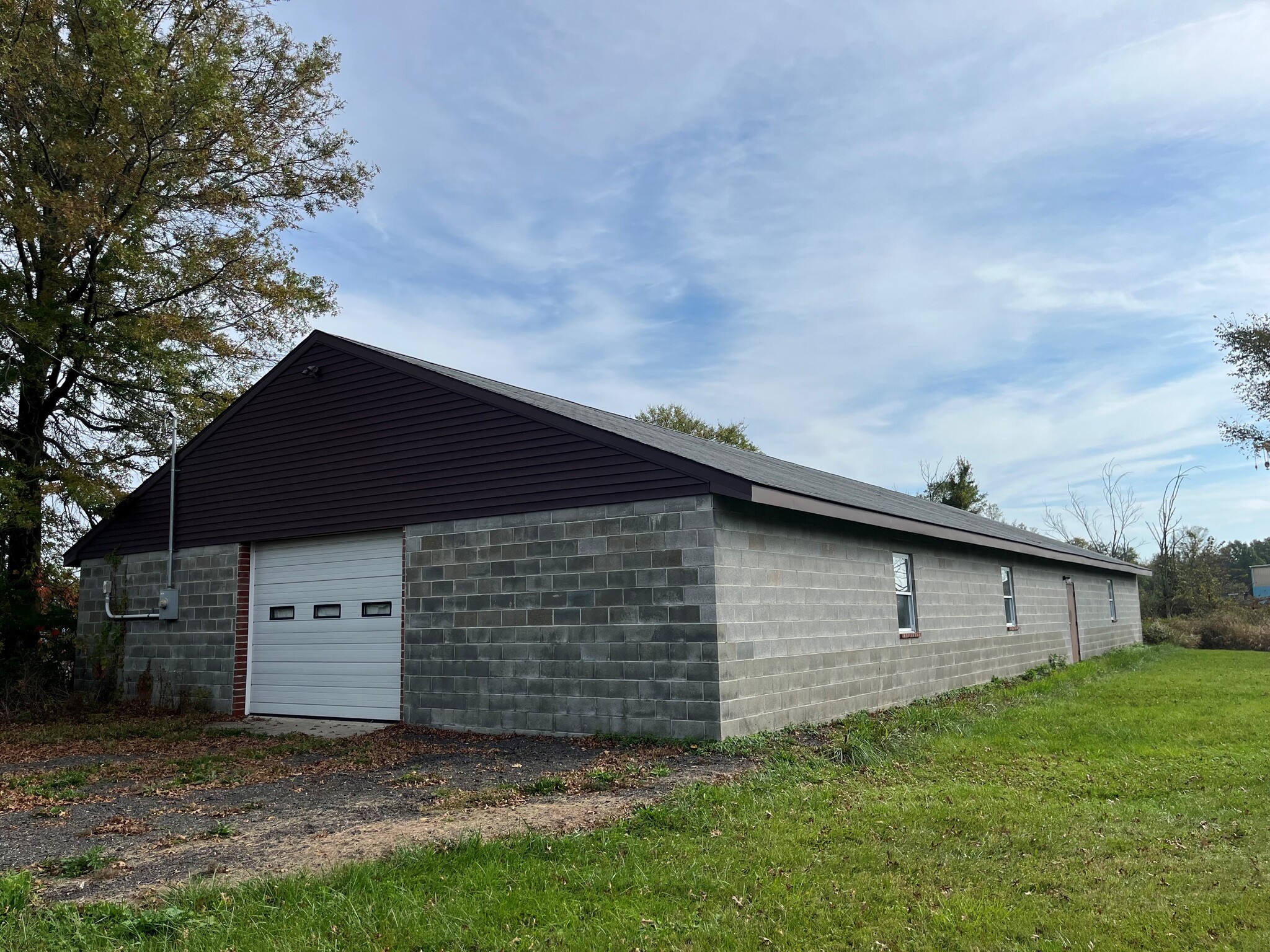 857 State Route 12, Frenchtown, NJ à louer Photo principale– Image 1 sur 4
