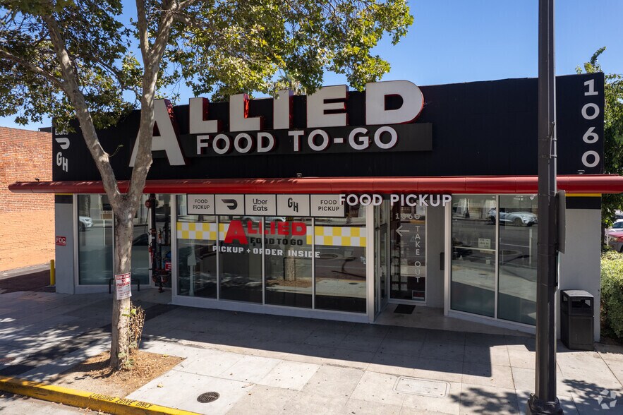 1060 E Colorado Blvd, Pasadena, CA à louer - Photo de l’immeuble – Image 2 sur 20