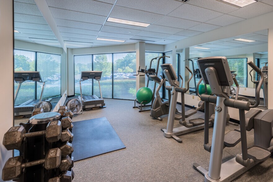 208 Golden Oak Ct, Virginia Beach, VA à louer - Photo intérieure – Image 2 sur 8