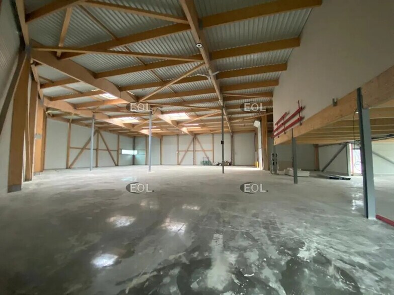 Local d’activités dans Courtry à louer - Photo intérieure – Image 2 sur 7