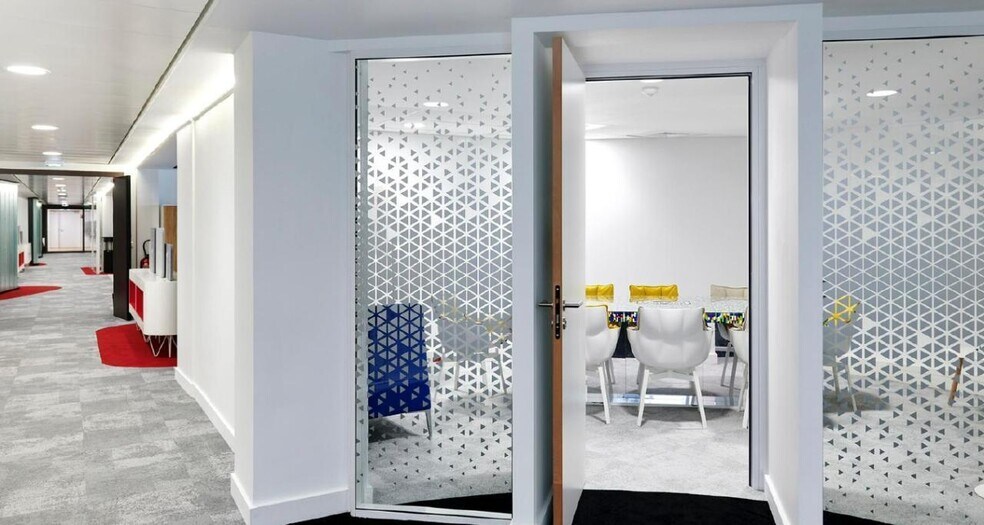 Bureau dans Paris à louer - Photo de l’immeuble – Image 3 sur 12