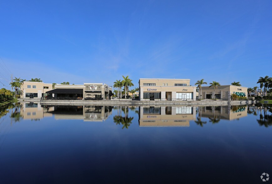 2089 Indian River Blvd, Vero Beach, FL à louer - Photo de l’immeuble – Image 1 sur 13