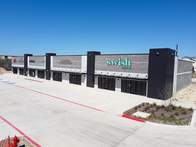 14633 Potranco Rd, San Antonio, TX à vendre - Photo de l’immeuble – Image 2 sur 10