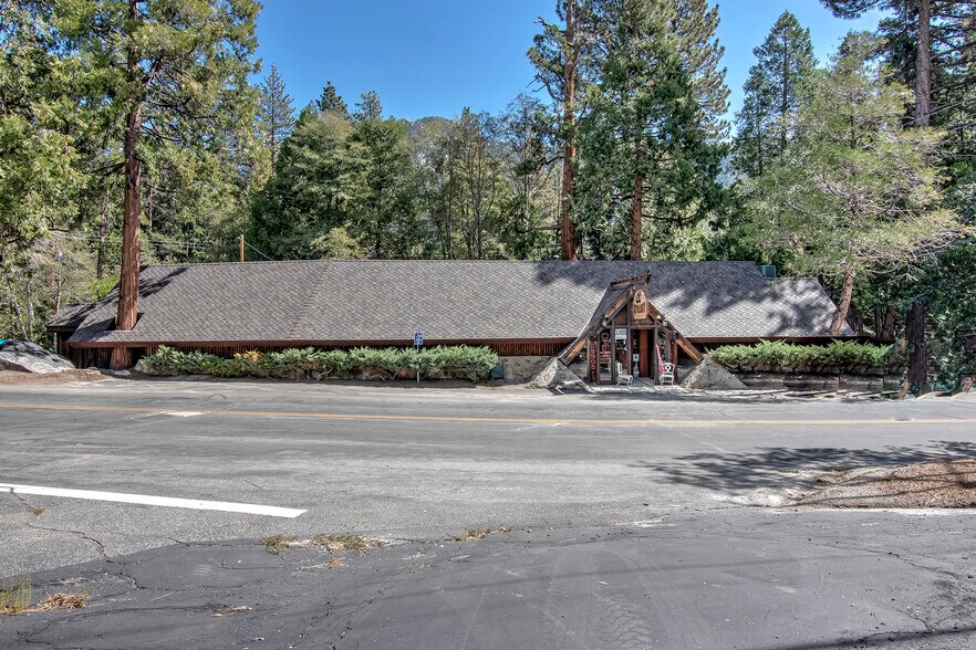 54905 N Circle Dr, Idyllwild-Pine Cove, CA à louer - Photo de l’immeuble – Image 3 sur 141