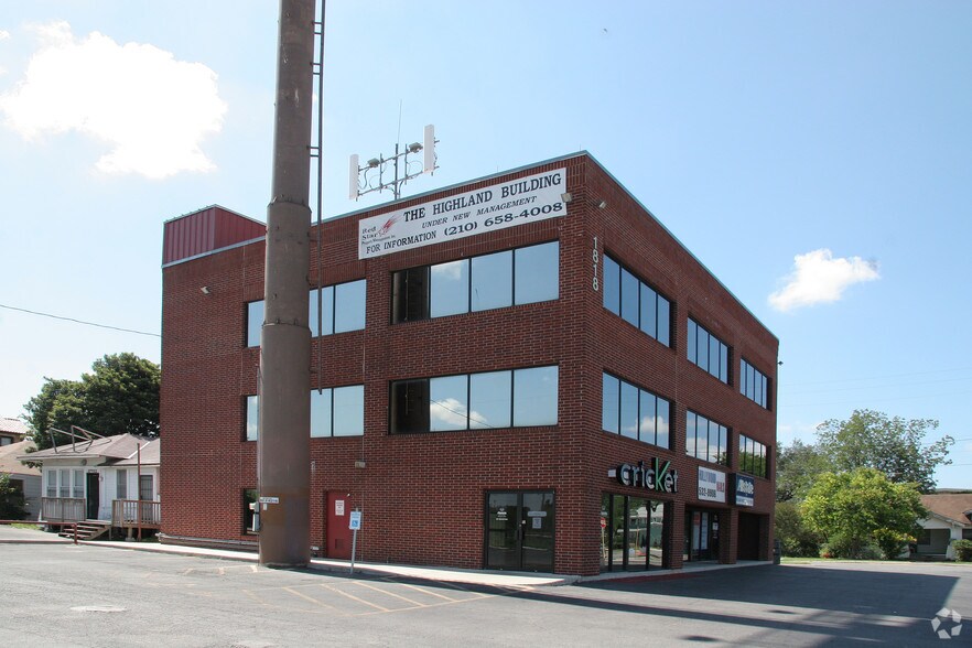 1818 S New Braunfels Ave, San Antonio, TX à louer - Photo de l’immeuble – Image 3 sur 43