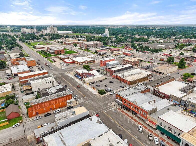 120 S Rock Island Ave, El Reno, OK à louer - Photo de l’immeuble – Image 3 sur 59