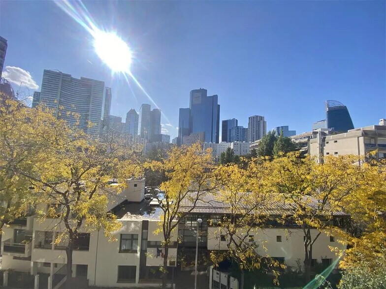 Bureau dans Courbevoie à louer - Photo de l’immeuble – Image 1 sur 9