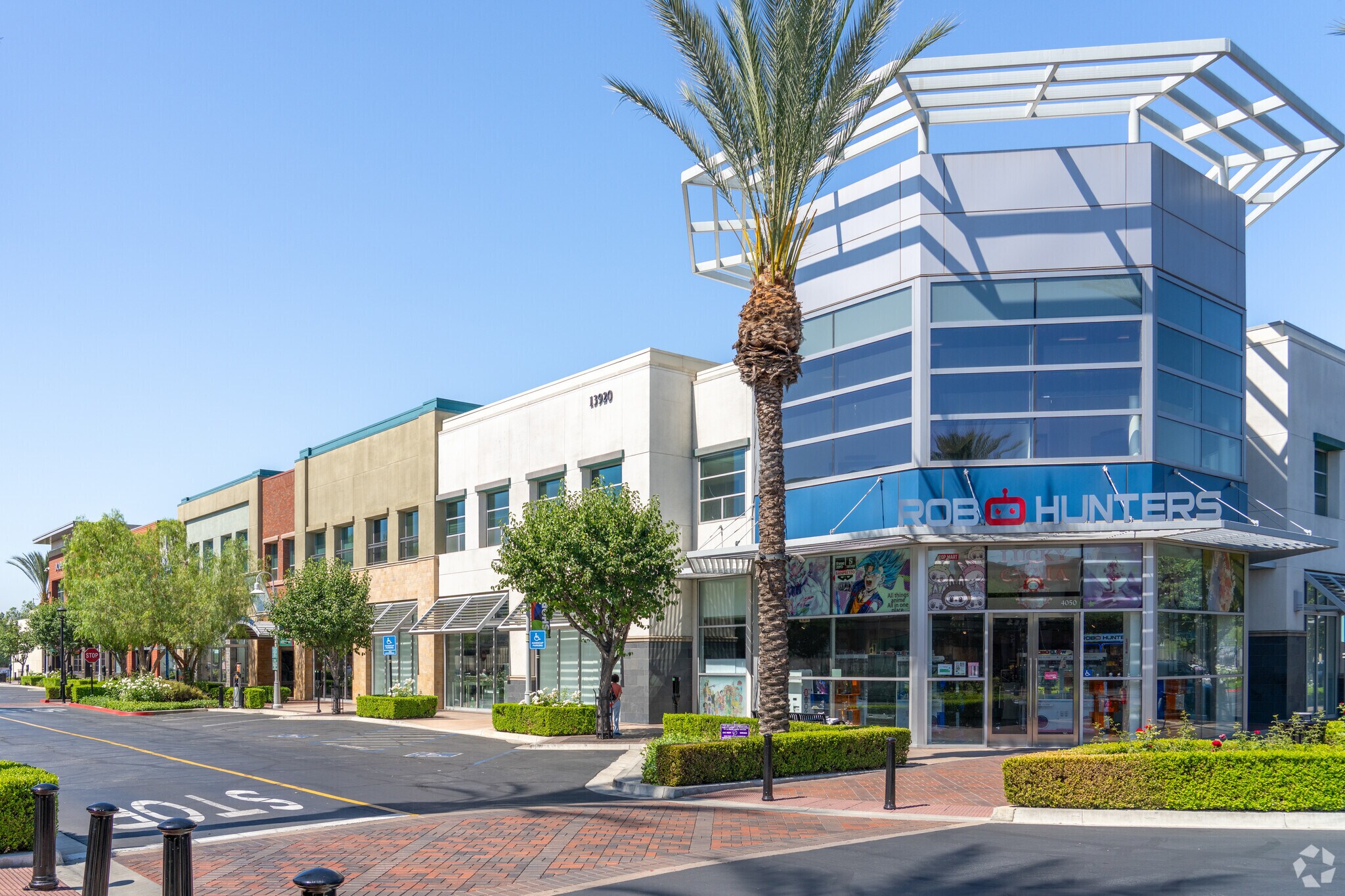 13920 City Center Dr, Chino Hills, CA à vendre Photo principale– Image 1 sur 5