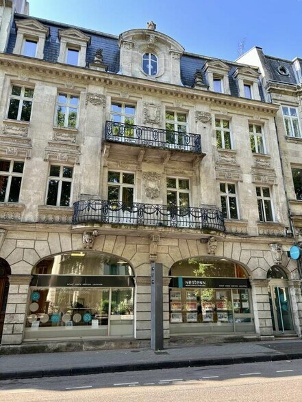 Bureau dans Metz à louer - Photo de l’immeuble – Image 1 sur 8
