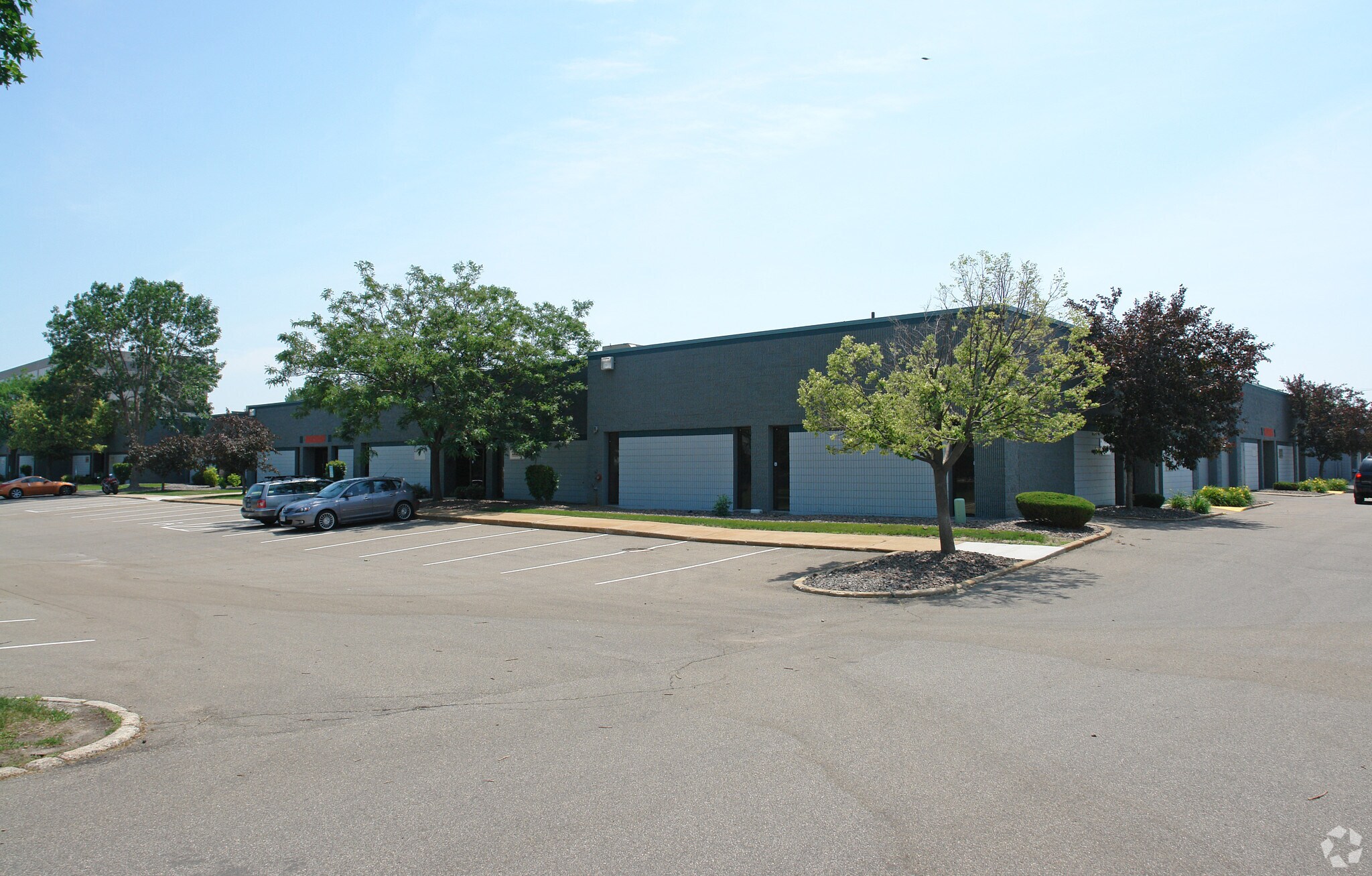 5201-5227 W 73rd St, Edina, MN à louer Photo principale– Image 1 sur 5