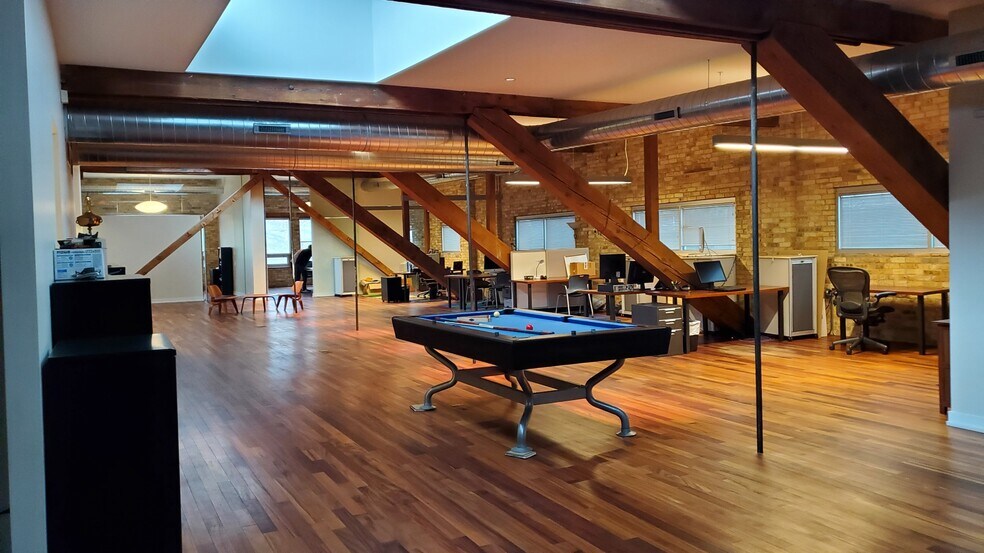 831 Chicago Ave, Evanston, IL à vendre - Photo intérieure – Image 3 sur 10