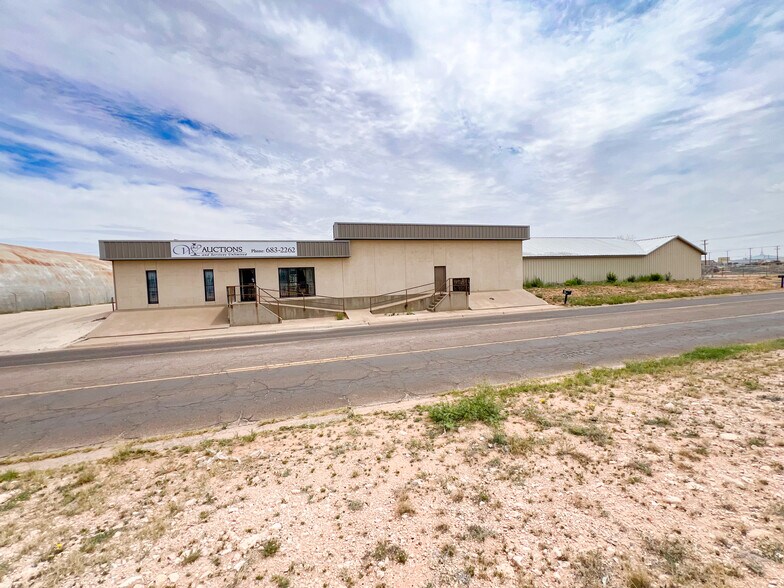 1001-1009 W Industrial Ave, Midland, TX à vendre - Photo de l’immeuble – Image 3 sur 45