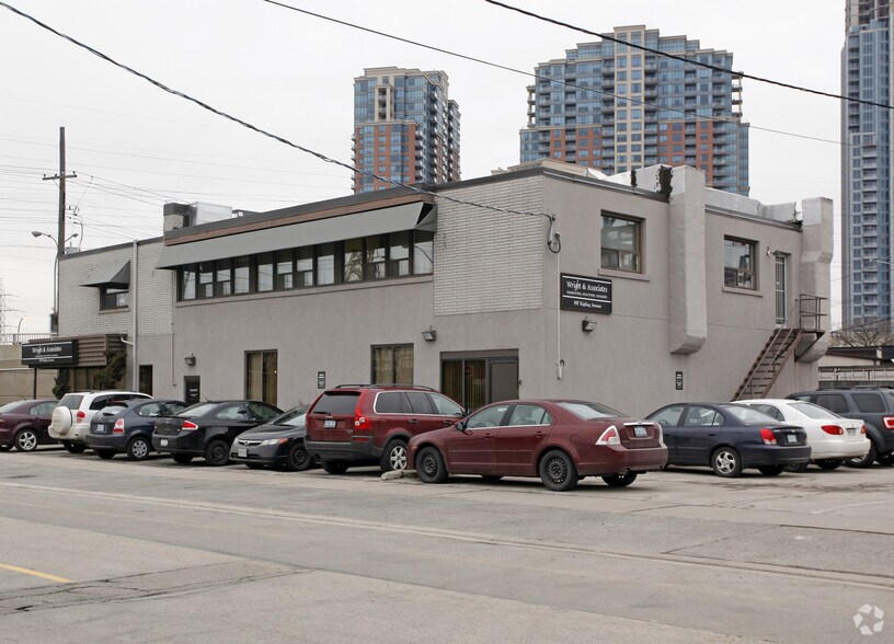 897 Kipling Ave, Toronto, ON à louer - Photo de l’immeuble – Image 2 sur 2