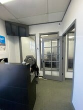 4230 Kiernan Ave, Modesto, CA à louer Photo intérieure– Image 2 sur 9