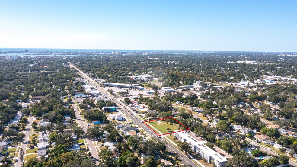 4689 22nd Ave S, Saint Petersburg, FL à vendre - Photo de l’immeuble – Image 2 sur 9