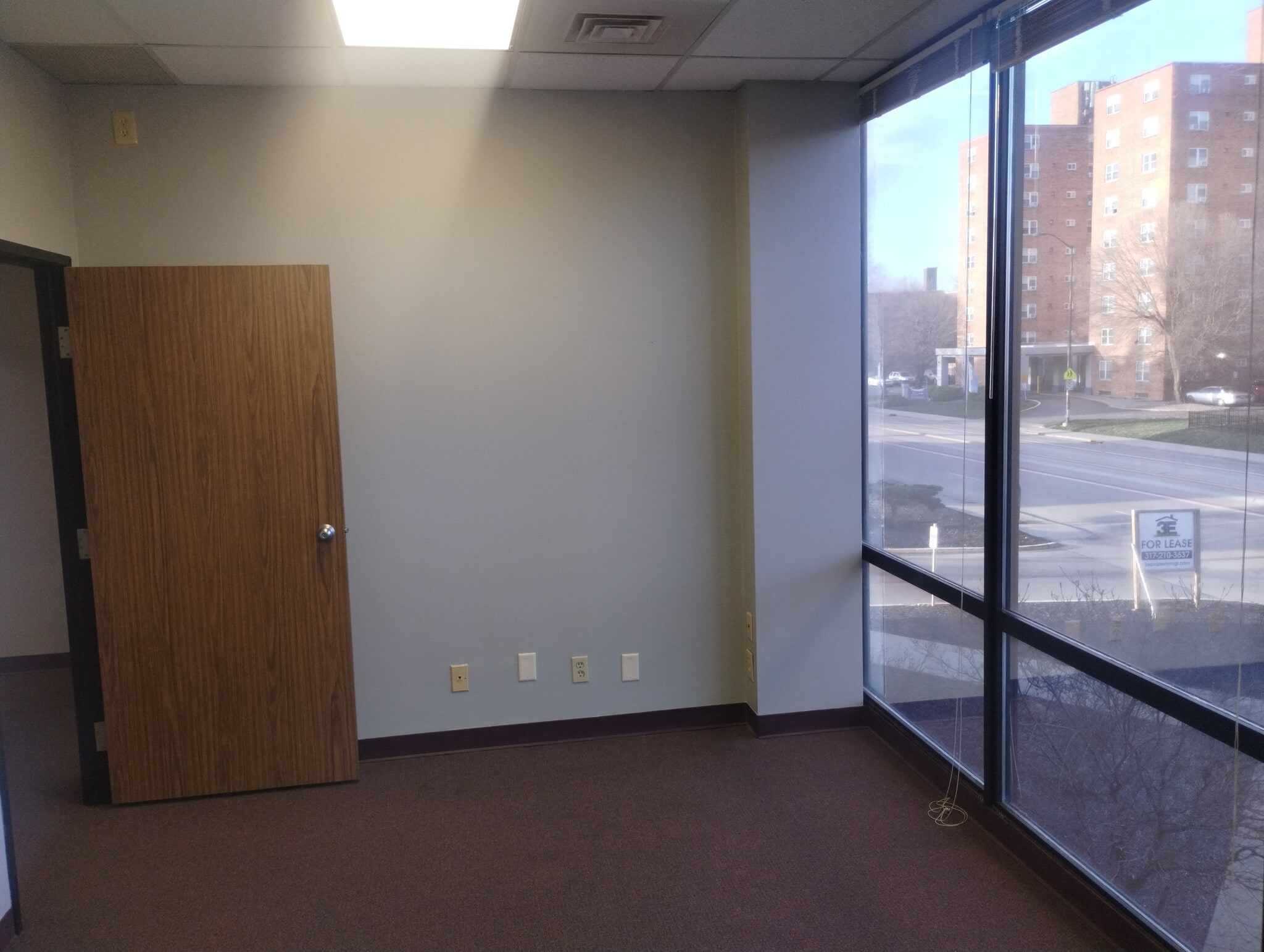 3737 N Meridian St, Indianapolis, IN à louer Photo intérieure– Image 1 sur 10