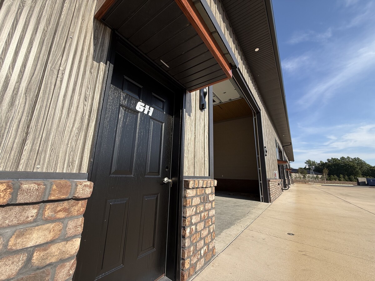 144 McCrary Rd, Mooresville, NC 28117 - Lot 611 - - Photo intérieure - Image 1 of 3