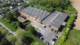Plus de détails pour 35 Rue François Mittérrand, Auvers-sur-Oise - Local d'activités à louer