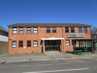 Plus de détails pour 78-84 High St, Dunstable - Bureau à louer