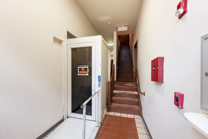 279 S Broadway, Yonkers, NY à vendre - Photo de l’immeuble – Image 3 sur 18