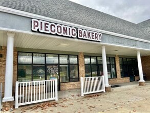 15 Dardess Dr, Chatham, NY à louer Photo de l’immeuble– Image 2 sur 17