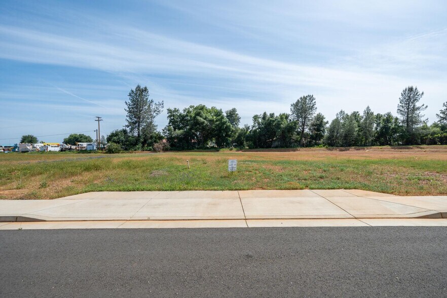 Airport Rd, Redding, CA à vendre - Aérien – Image 2 sur 5
