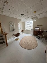 36 Lasalle Rd, West Hartford, CT à louer Photo intérieure– Image 1 sur 9