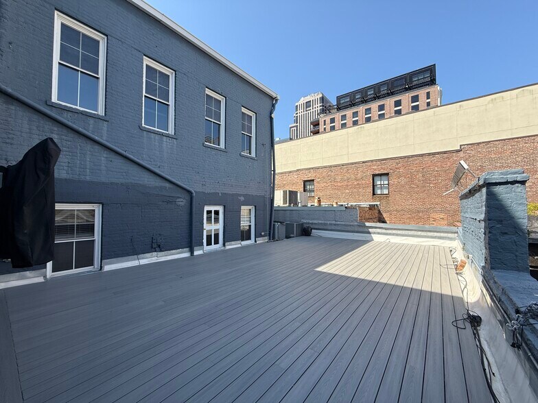 622 Baronne St, New Orleans, LA à vendre - Photo de l’immeuble – Image 3 sur 31