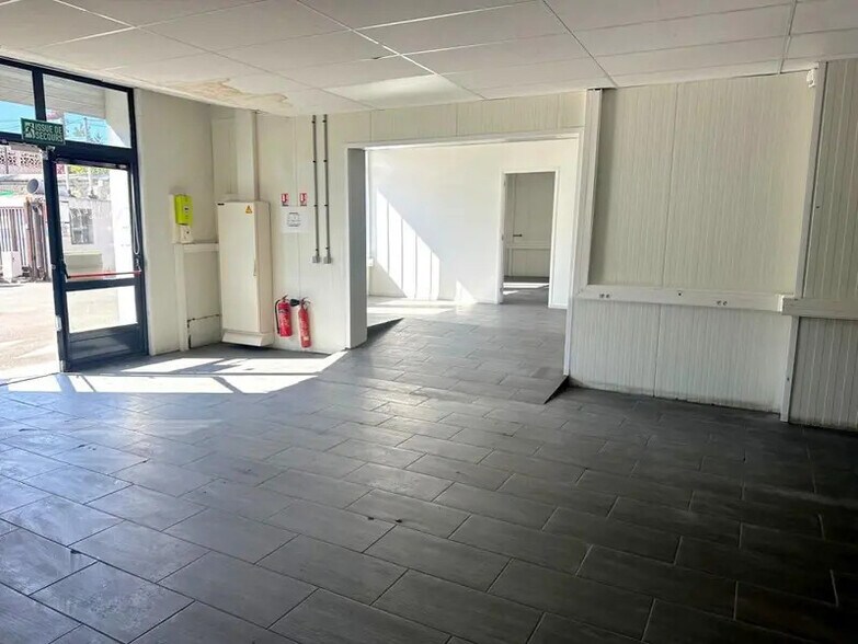 Local d’activités dans Argenteuil à louer - Photo intérieure – Image 2 sur 22