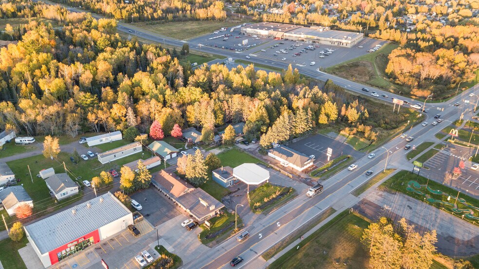 1219 7th Ave, Two Harbors, MN à vendre - Photo de l’immeuble – Image 2 sur 22