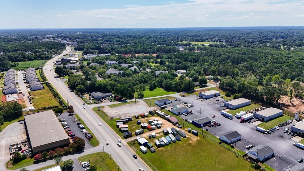 267 Lakewood Dr, Greenville, SC à louer - Photo de l’immeuble – Image 3 sur 8