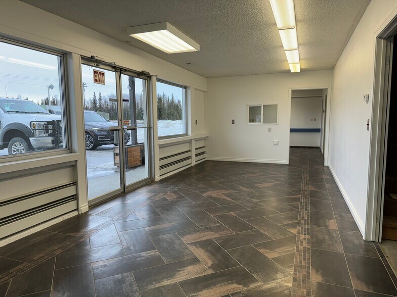 11887 Kenai Spur Hwy, Kenai, AK à louer - Photo de l’immeuble – Image 2 sur 15
