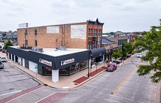 Plus de détails pour 203 E Wisconsin Ave, Oconomowoc, WI - Local commercial à vendre
