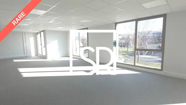 Plus de détails pour 3-5 Rue Evariste Galois, Clermont-Ferrand - Bureau à louer