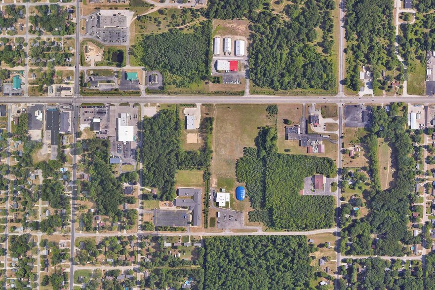 Apple Ave, Muskegon, MI à vendre - Photo de l’immeuble – Image 2 sur 4