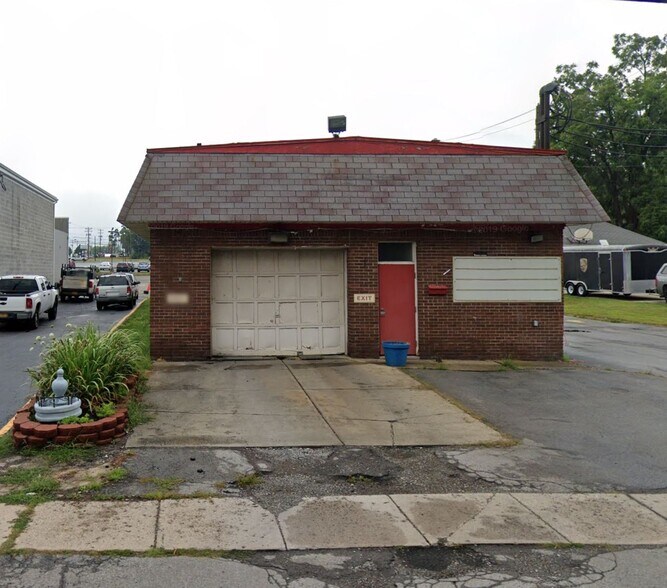20 Hanwell Pl, Depew, NY à vendre - Photo principale – Image 1 sur 5