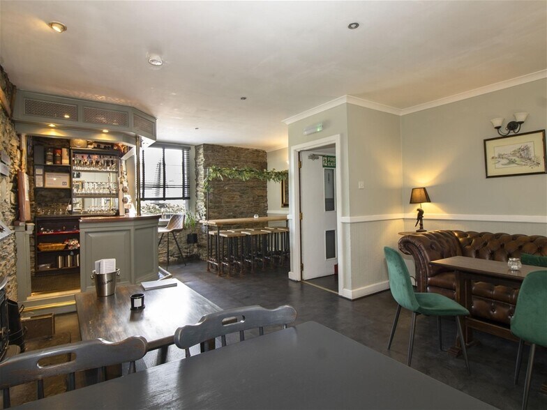 The Horse Shoe Inn, Lochgilphead à vendre - Photo de l’immeuble – Image 3 sur 30