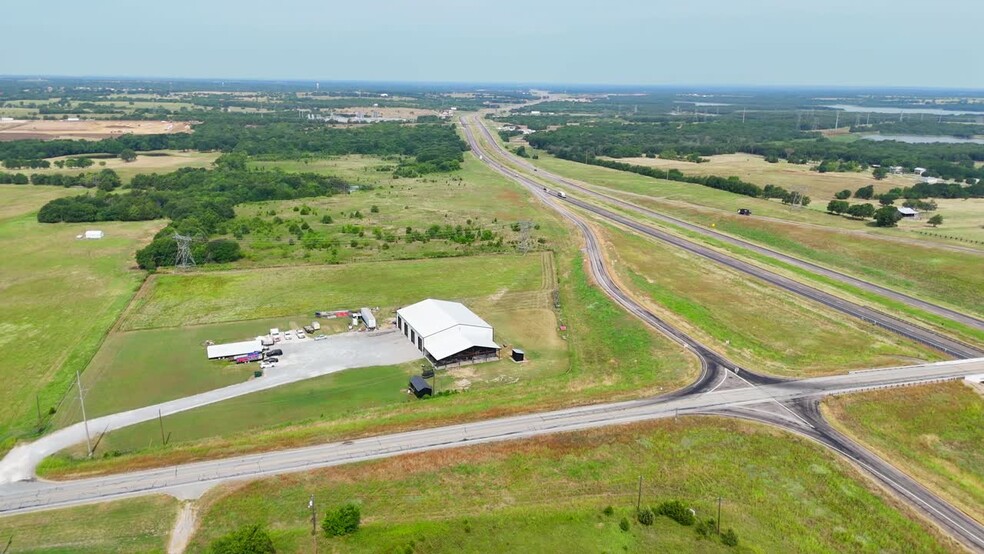 1393 N FM 1752, Savoy, TX à vendre - Vidéo sur l’annonce professionnelle – Image 2 sur 73