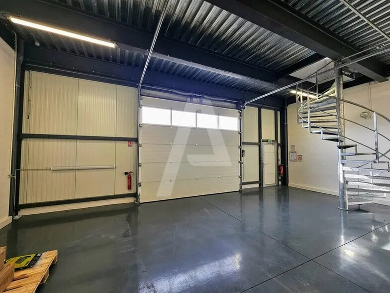 1 Ter Rue Georges Méliès, Bois-d'Arcy à louer - Photo intérieure – Image 2 sur 4