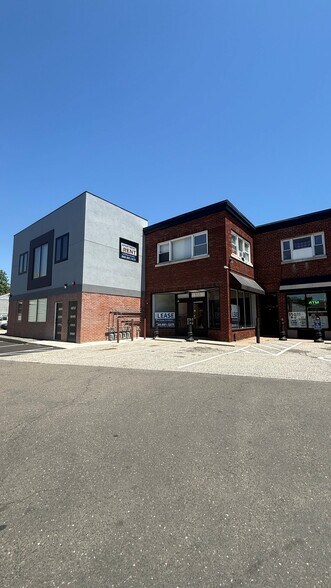 112-116 Main St, East Hartford, CT à louer - Photo de l’immeuble – Image 1 sur 8