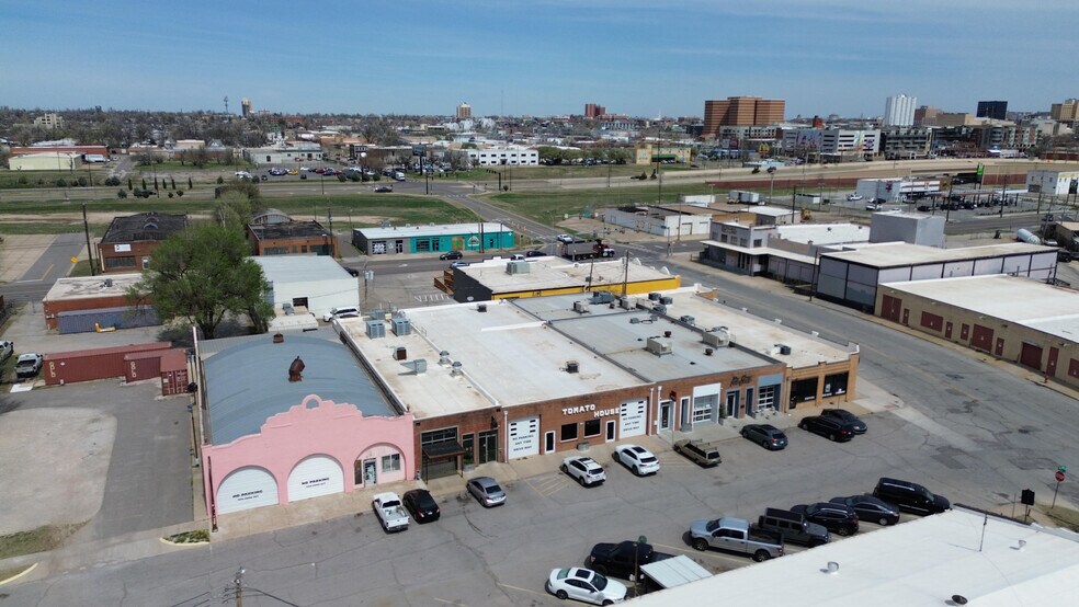 1205 SW 2nd St, Oklahoma City, OK à louer - Photo de l’immeuble – Image 3 sur 4