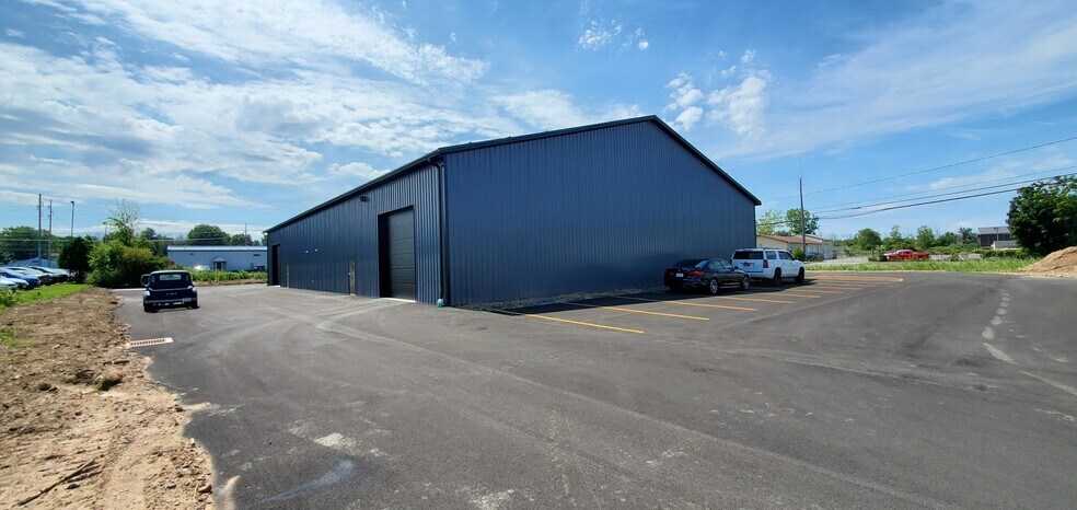6298 Dean Parkway, Ontario, NY à louer - Photo de l’immeuble – Image 2 sur 11