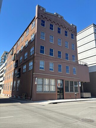 Plus de détails pour 214 S 8th St, Louisville, KY - Bureau à vendre