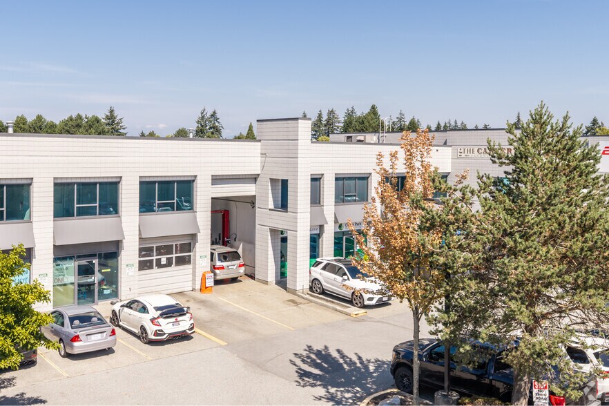 2430 King George Blvd, Surrey, BC à louer - Photo de l’immeuble – Image 2 sur 3