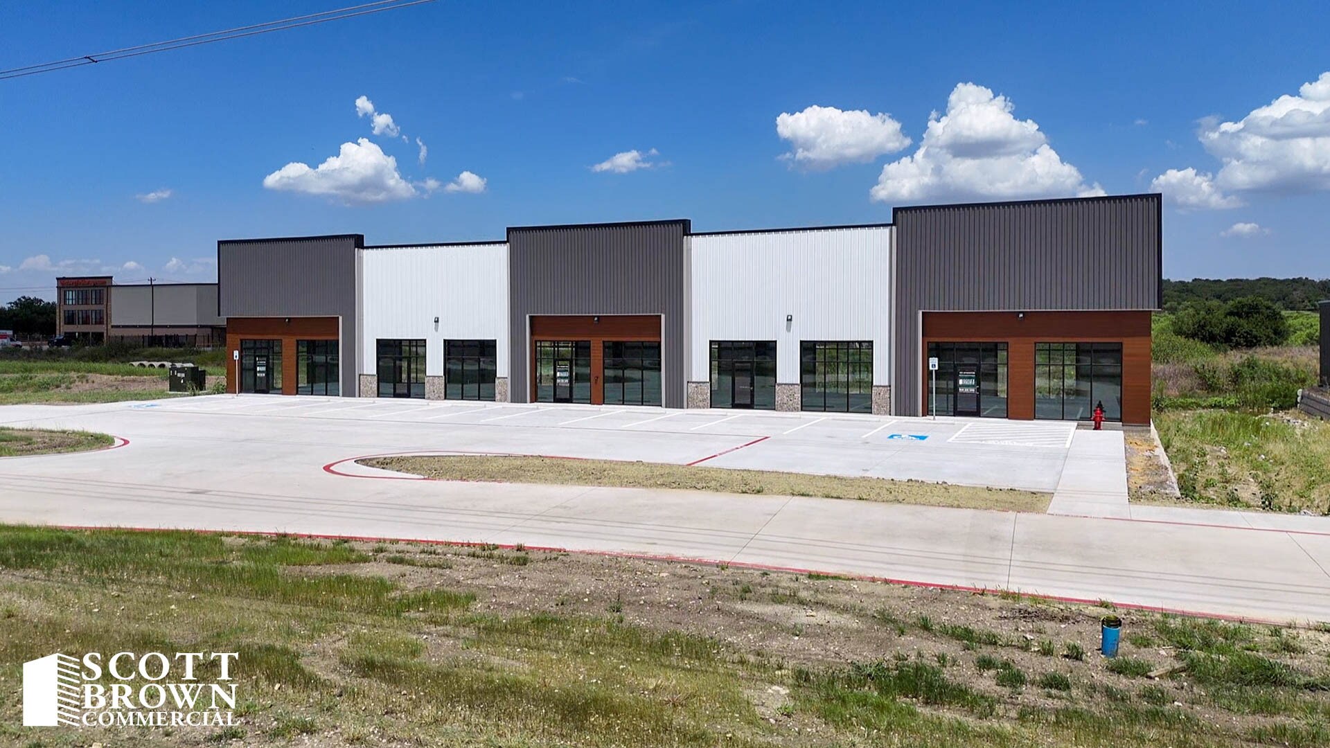 1303 Old Justin Rd, Argyle, TX à louer Photo de l’immeuble– Image 1 sur 7