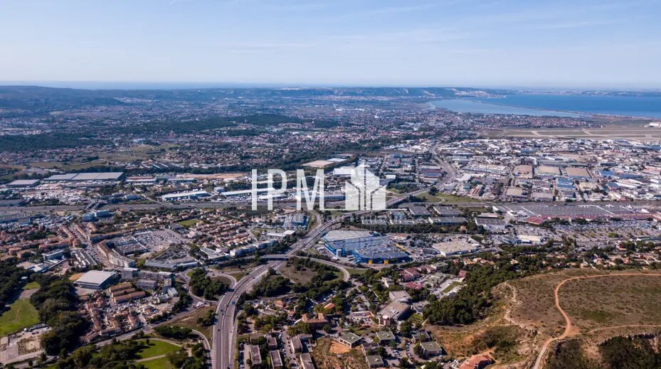 Local commercial dans Vitrolles à louer Photo de l’immeuble– Image 1 sur 5