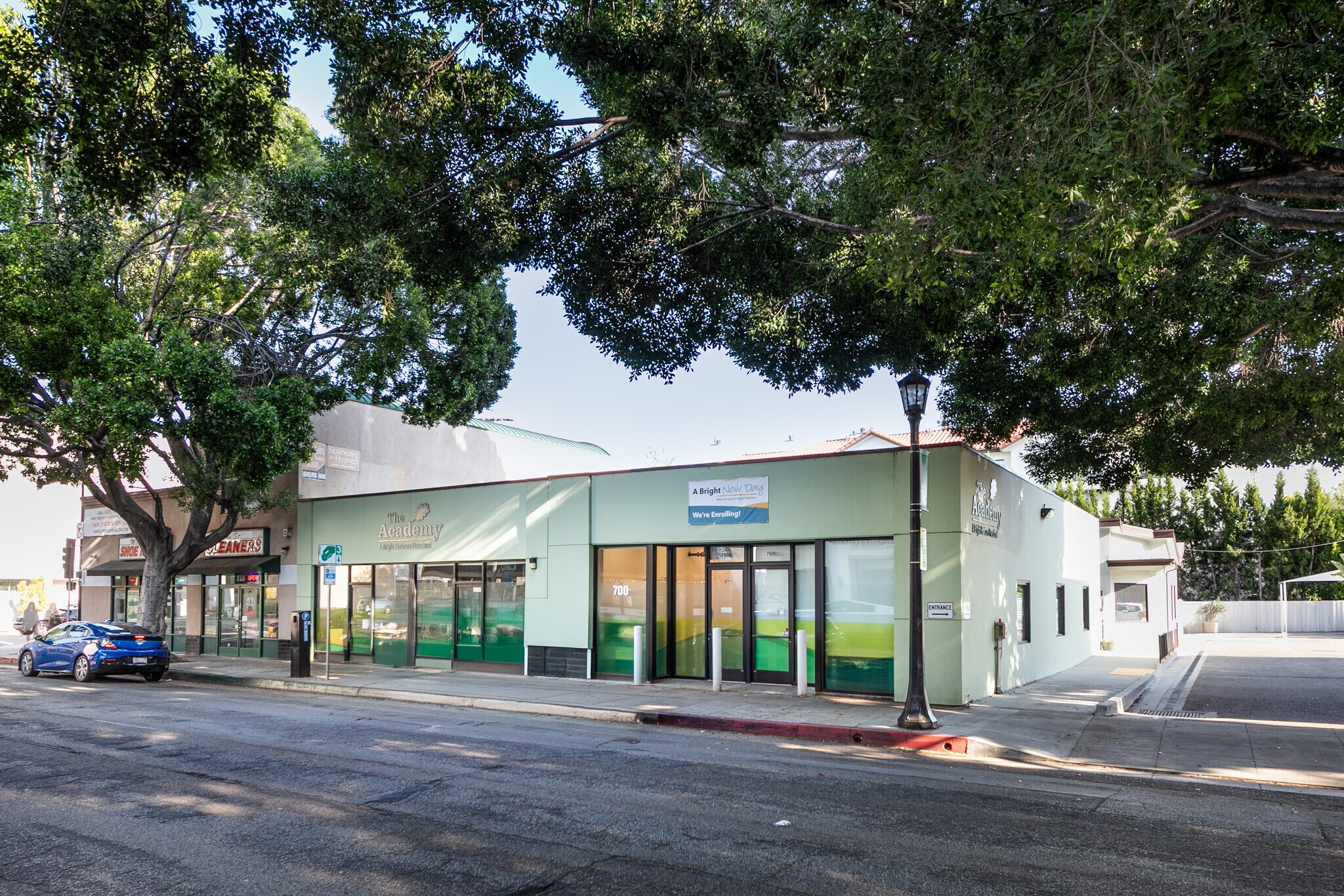 700 E Green St, Pasadena, CA à louer Photo de l’immeuble– Image 1 sur 15
